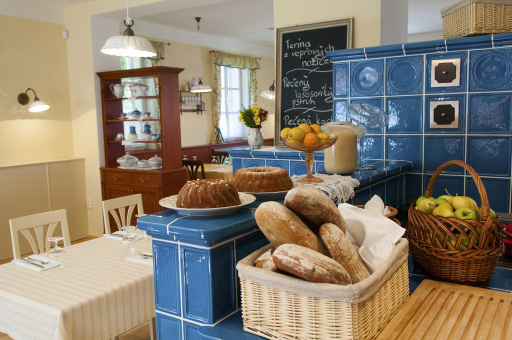 Babiccina Zahrada Penzion & Restaurant Prŭhonice Luaran gambar